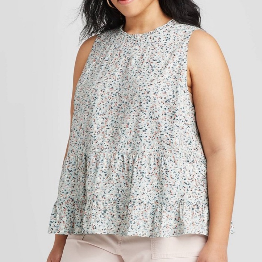 SOLD! Universal Thread ruffled peplum sleeveless top - Picture 1 of 5